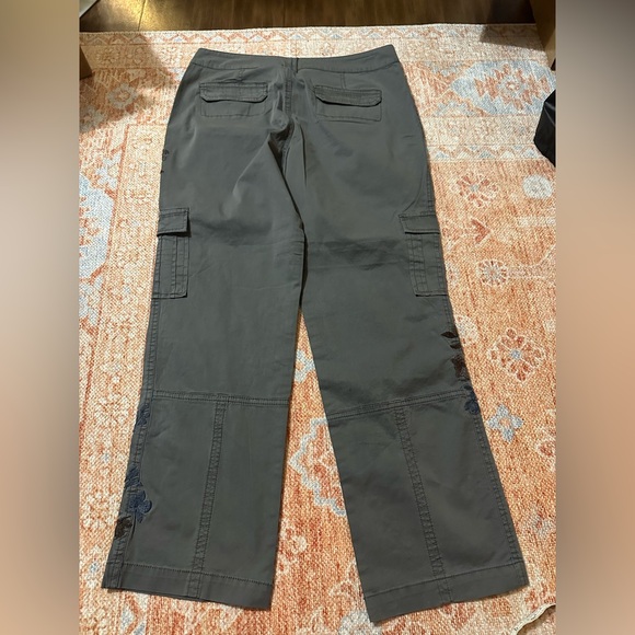 Sundance embroidered floral cargo pants grey size P8 boho casual utility - Picture 3 of 8